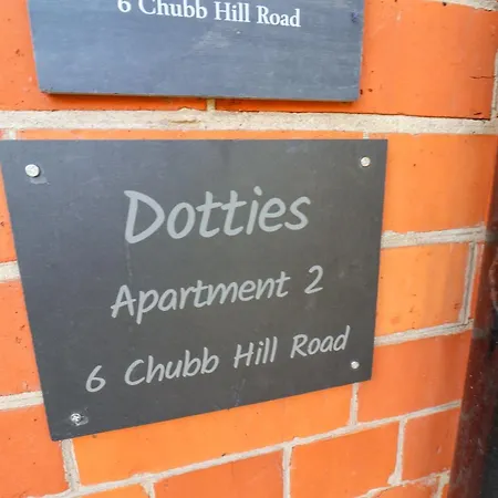 Dotties شقة